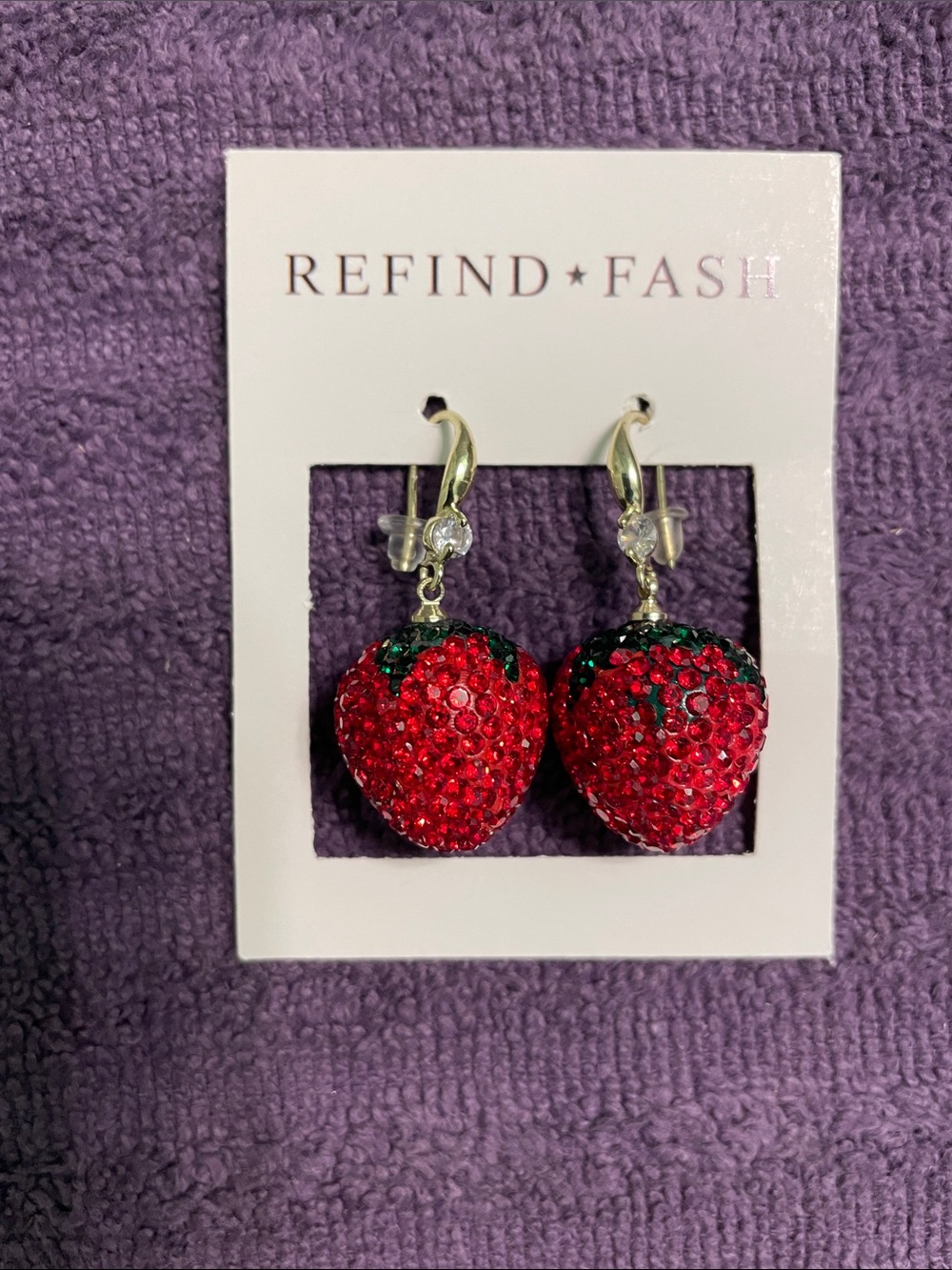 BRAND NEW！Red Crystal Strawberry Drop Earrings